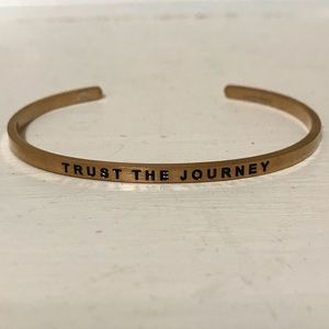 MantraBand Trust The Journey